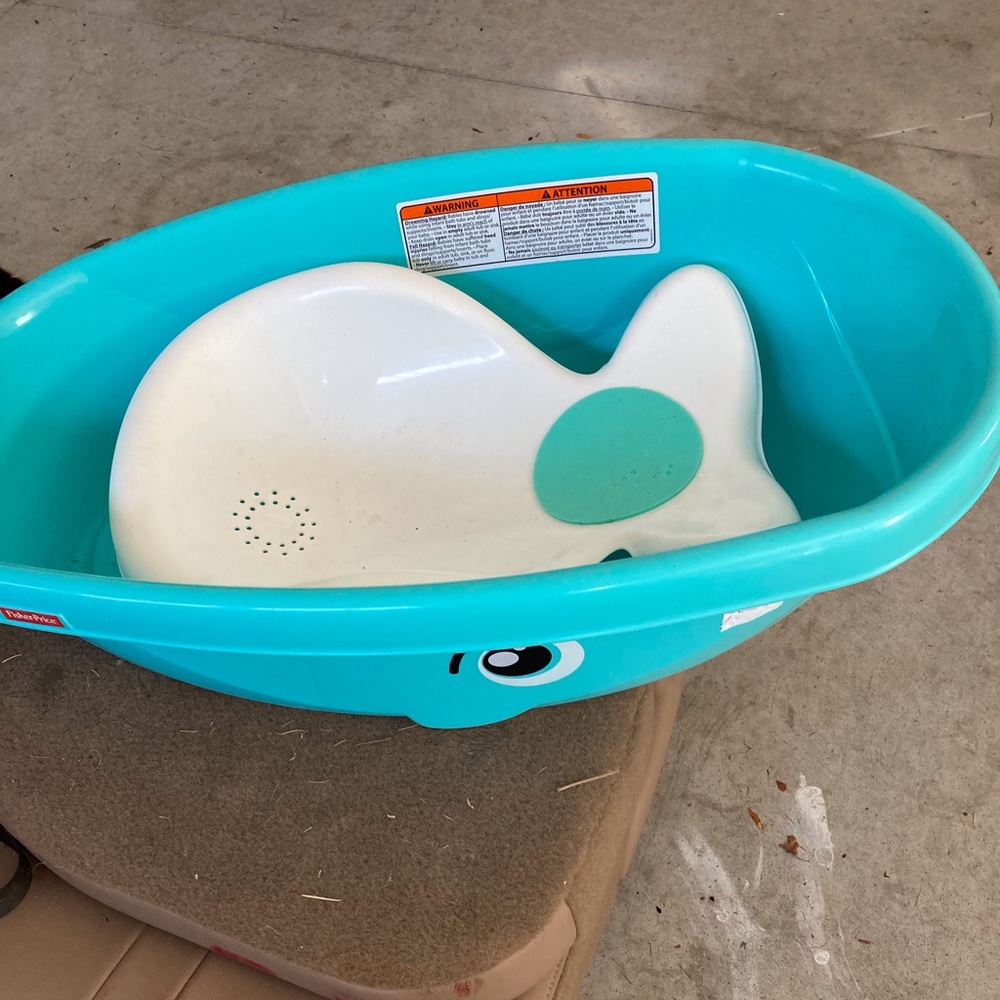 Baby bathtub